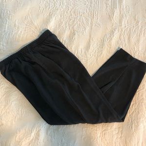 Girls knit black pants. Size 6